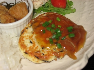 豆腐のひじきハンバーグ