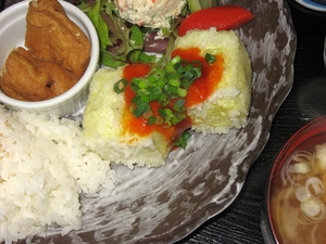 揚げだし豆腐のチリソースがけ